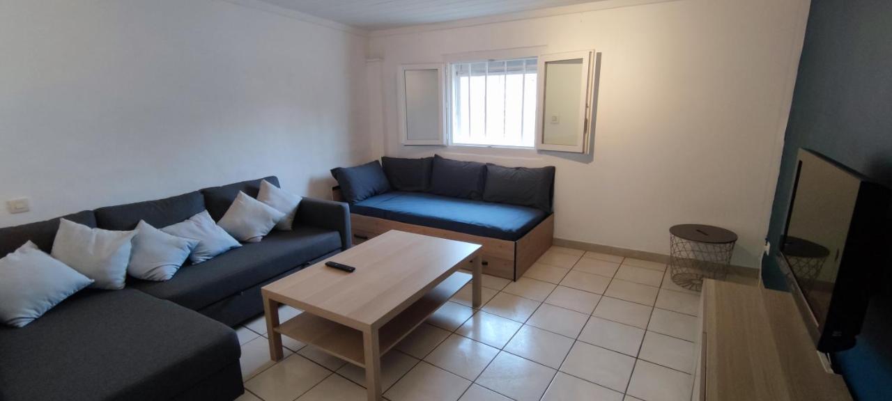 Appartement 45 M² Proche Du Centre Ville Lunel  Bagian luar foto
