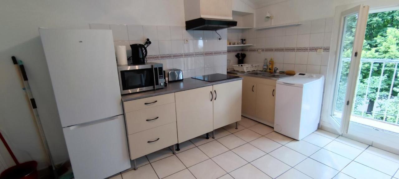 Appartement 45 M² Proche Du Centre Ville Lunel  Bagian luar foto